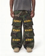 'ART ON DISPLAY' CAMO CARGO PANTS